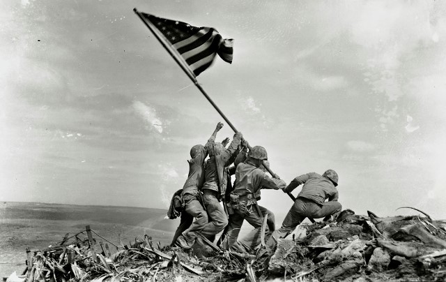 Ветеран-аеророзвідник Денис Антіпов: Ми зробили свою версію фотографії "Прапор над Іодзімою". Вона розійшлася тисячами репостів. Її поширили навіть деякі американські ЗМІ - Цензор.НЕТ 5927